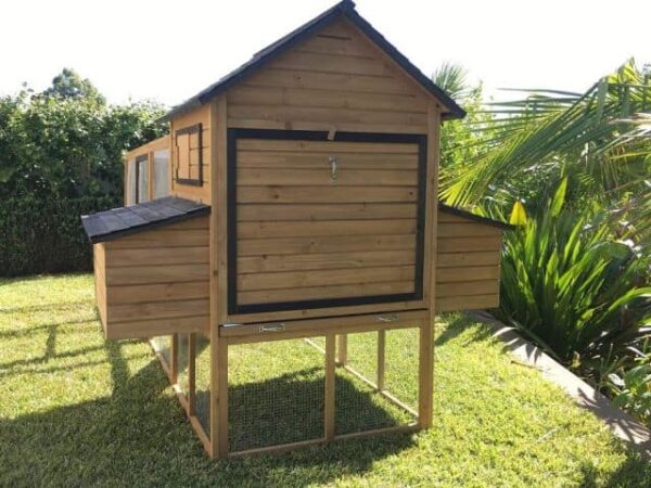 rear view of cabana rabbit hutch