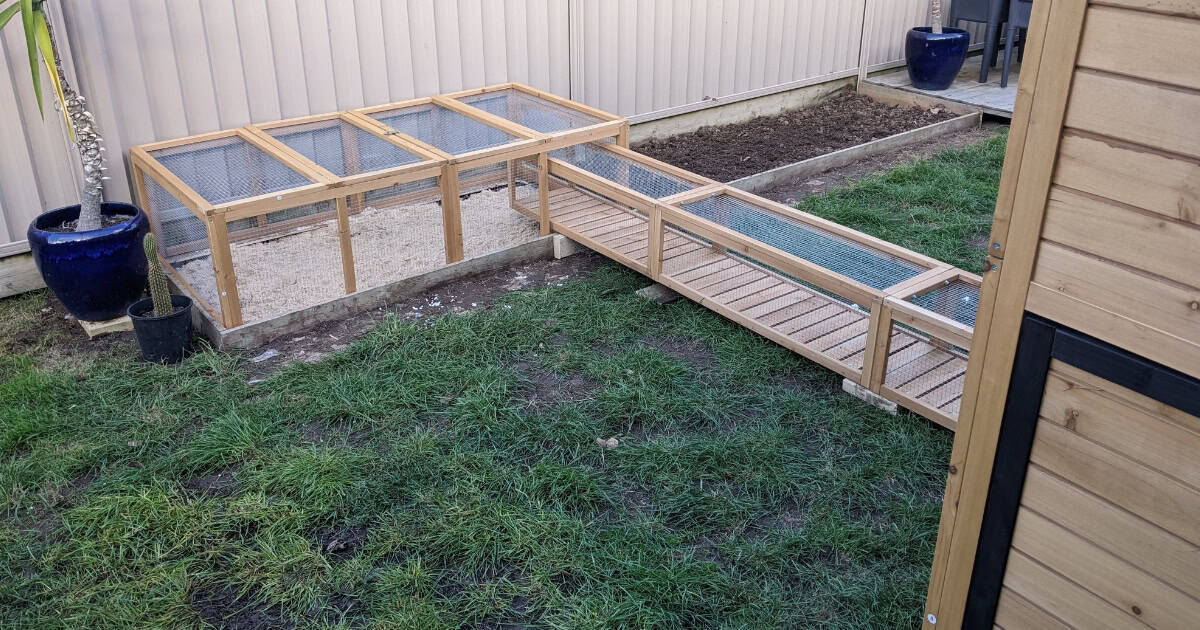 Step-by-Step Guide to Building an Outdoor Cat Tunnel