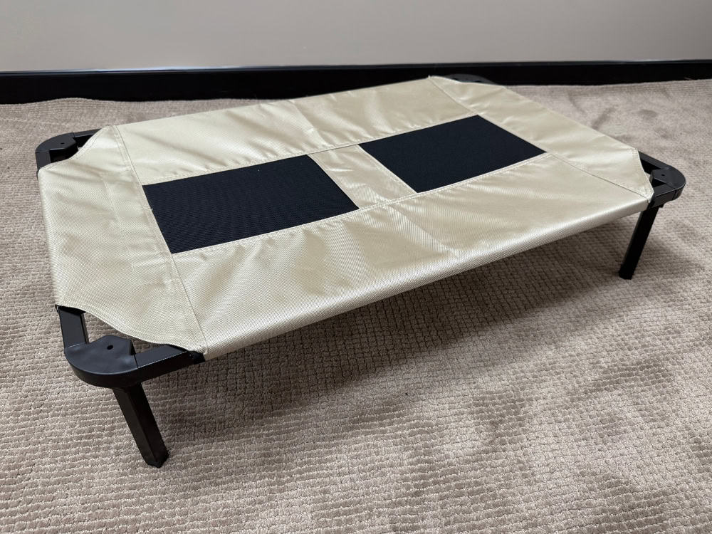 Somerzby Trampoline Dog Bed - Medium Cream